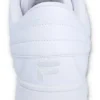 Baskets de basket-ball blanches