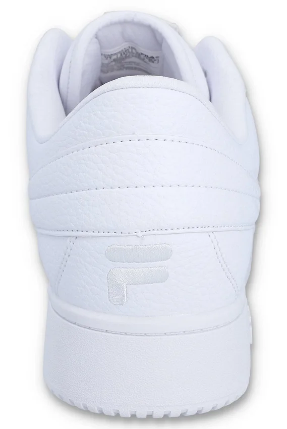 Baskets de basket-ball blanches