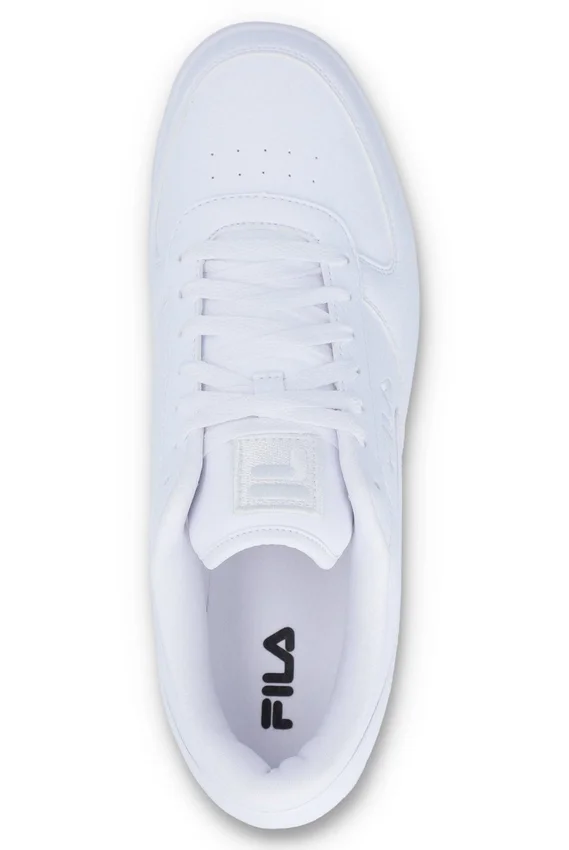 Baskets de basket-ball blanches