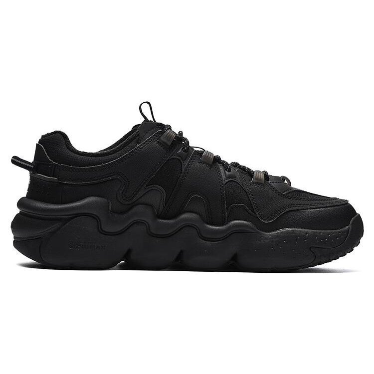 Baskets de basket-ball rétro Panini Low « Black »