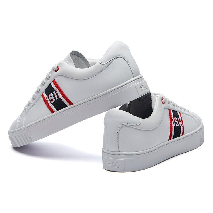 Baskets de ville tendance blanches