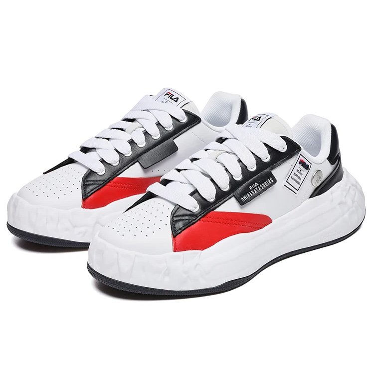 Baskets Fila x MIHARA YASUHIRO « Blanc Noir Rouge »