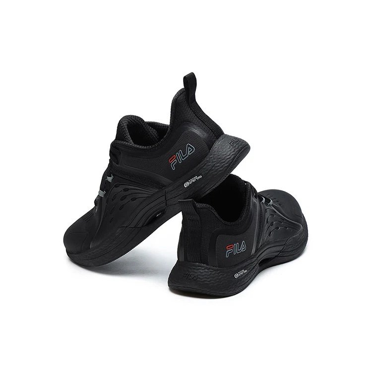 Chaussures d'entraînement d'athlétisme « Triple Black »