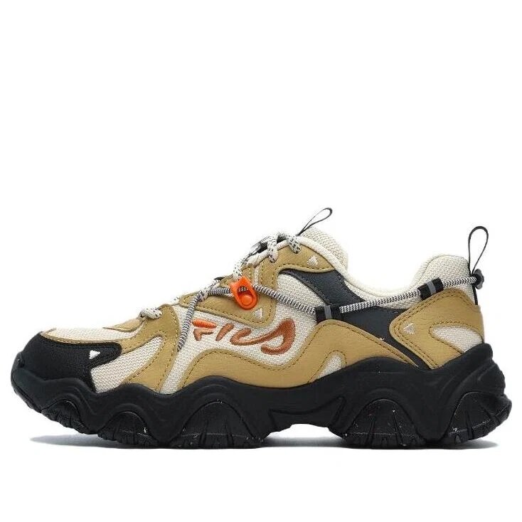 Chaussures Fluid 4 Low « Beige, Blanc, Noir »