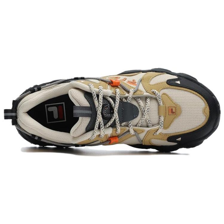 Chaussures Fluid 4 Low « Beige, Blanc, Noir »