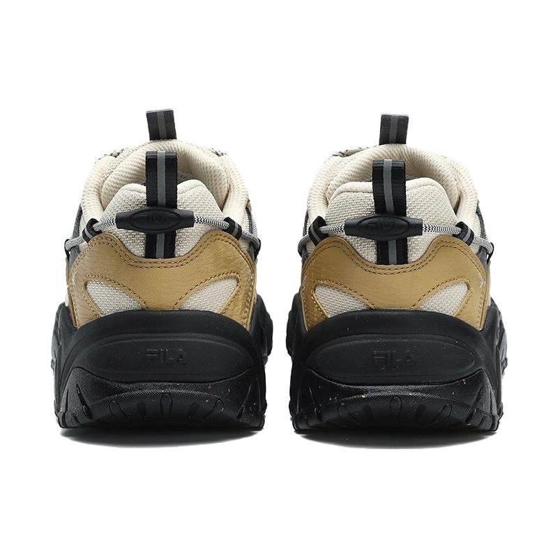 Chaussures Fluid 4 Low « Beige, Blanc, Noir »
