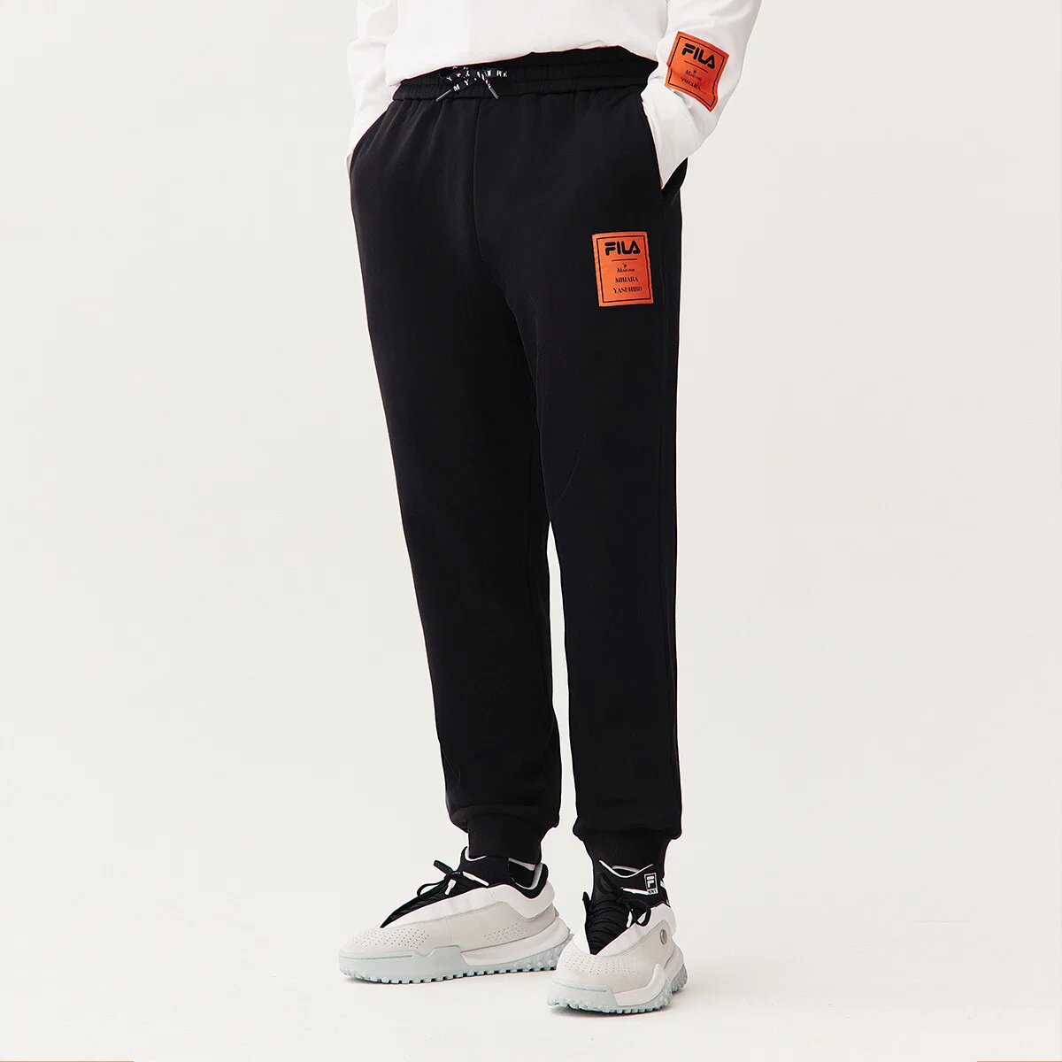 Fila x Mihara : ensemble casual de sport en tricot, pantalon long noir